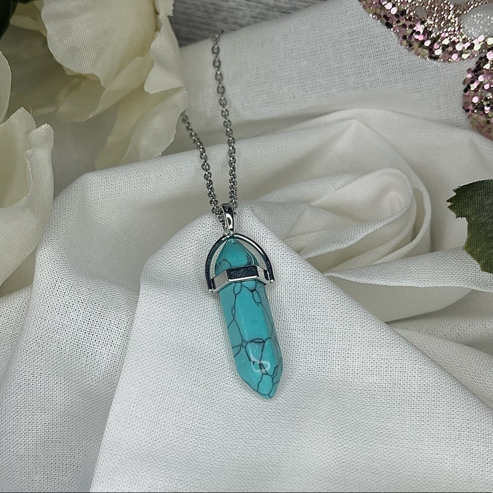 Turquoise Pendant Necklace